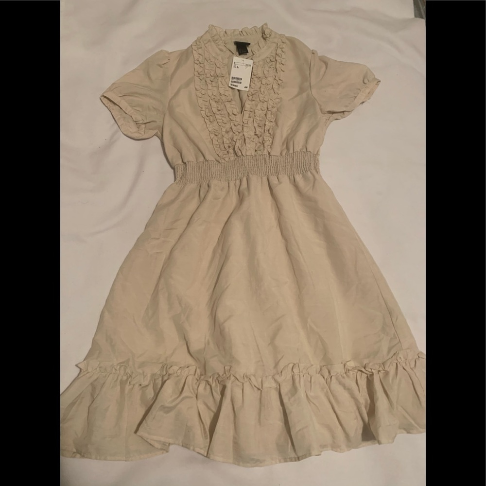 H&M Super cute ruffle dress